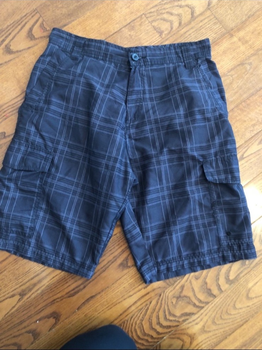Burnside plaid 32 shorts